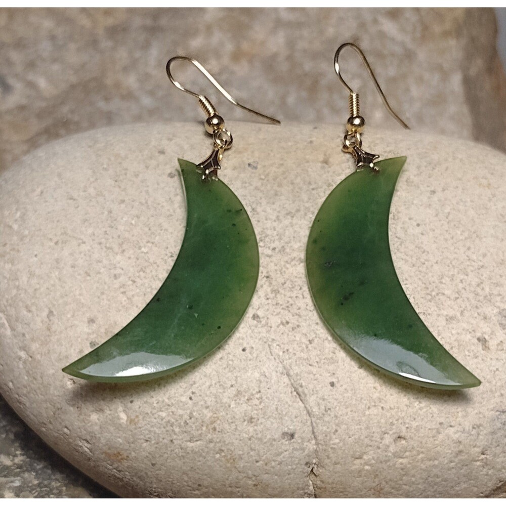 Vintage Nephrite Jade Stone Crescent Moon Dangle Earrings